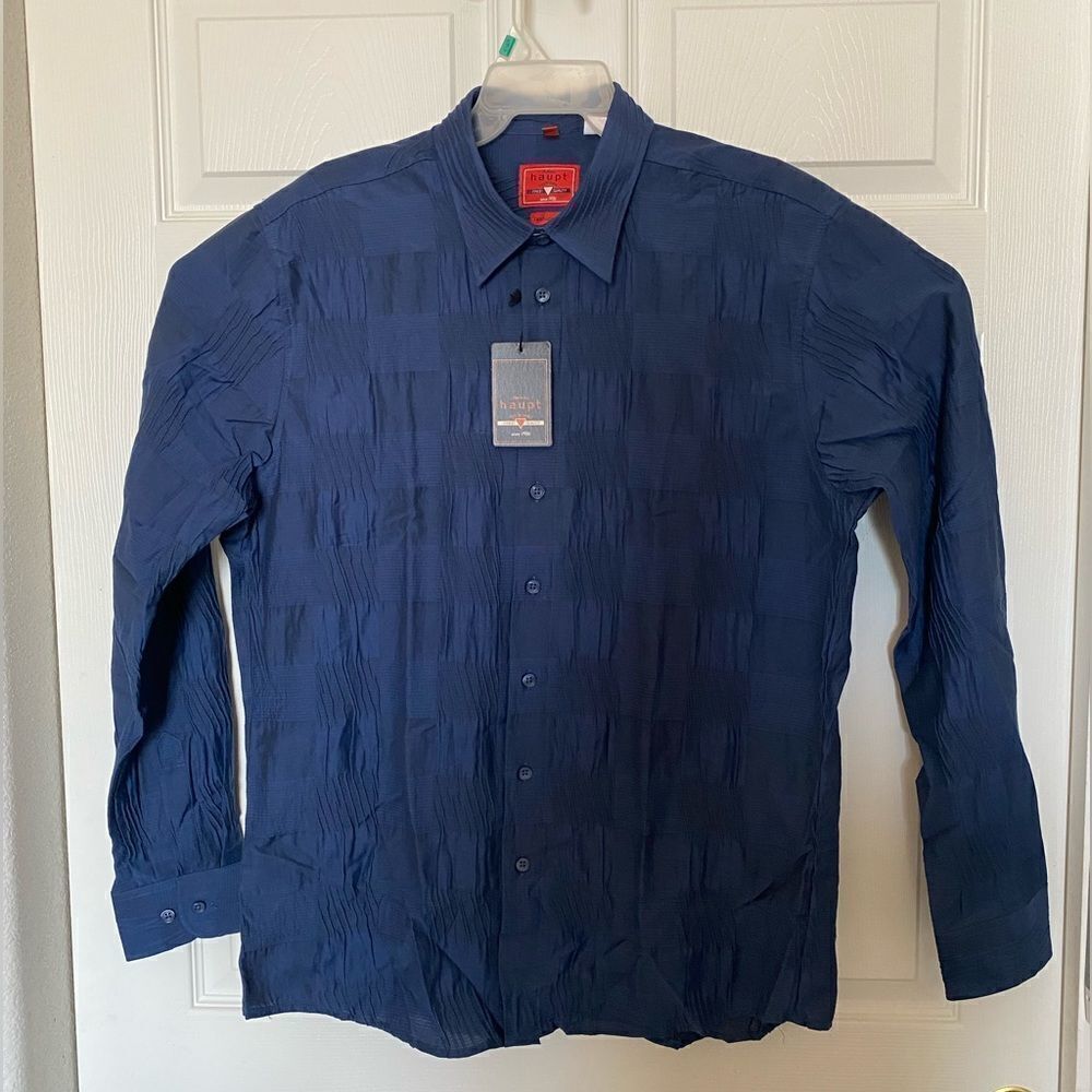 HAUPT Men’s Long Sleeves Button Down Dress Shirt Size L  NWT